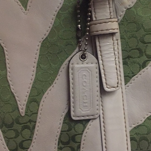 COACH Green and White Zebra Monogram Bag - Picture 2 of 7